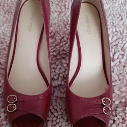 NINE WEST Red Leather Heels Size 11
