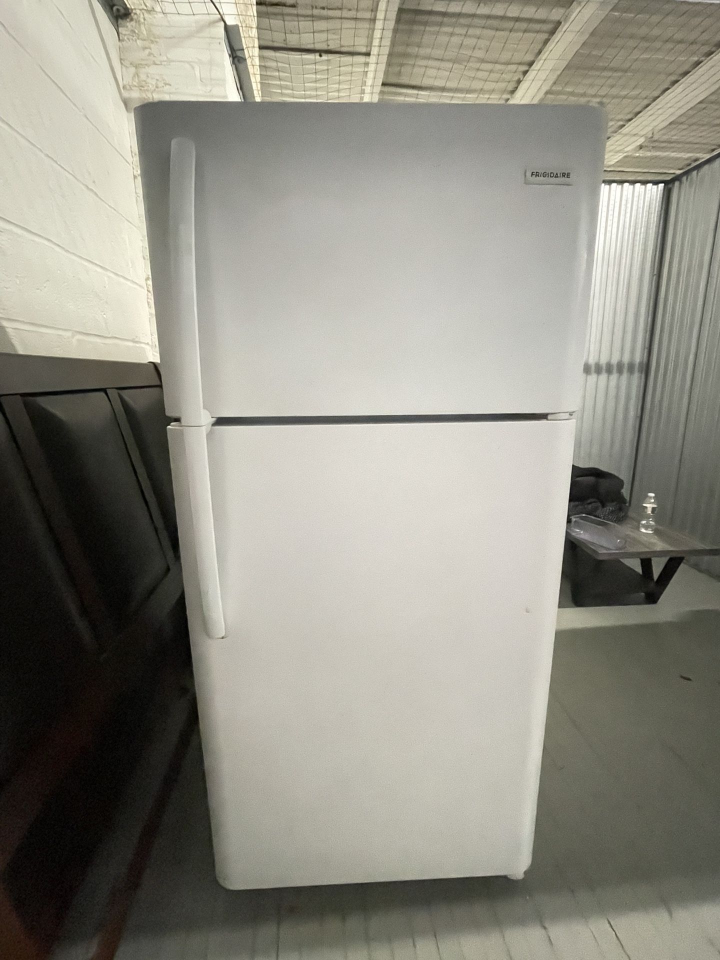 White Frigidaire fridge