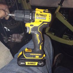 DeWalt 20volt Brushless Atomic Compact Driver Drill