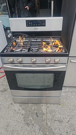 Samsungs gas stove 5 burner 30 inches