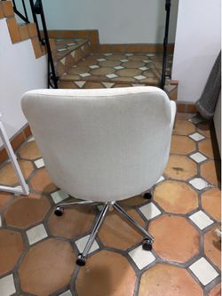 Desk chair