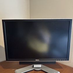 DELL monitor with speakers 