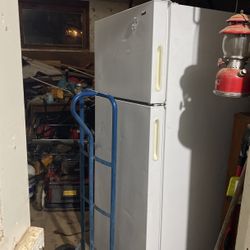 Hotpoint Refrigerator For Sale