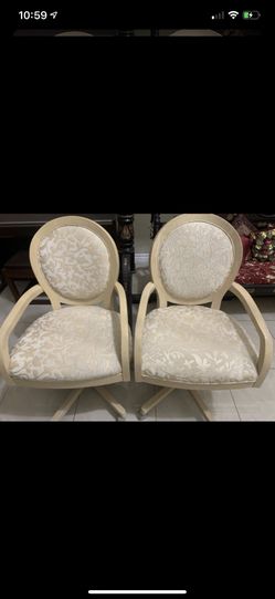 Nice rolling office chairs