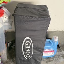 Graco Pack And Play Includes Changing Table