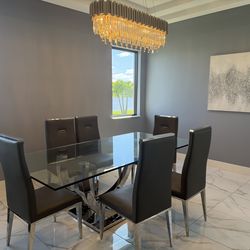 Luxury dining table for sale!