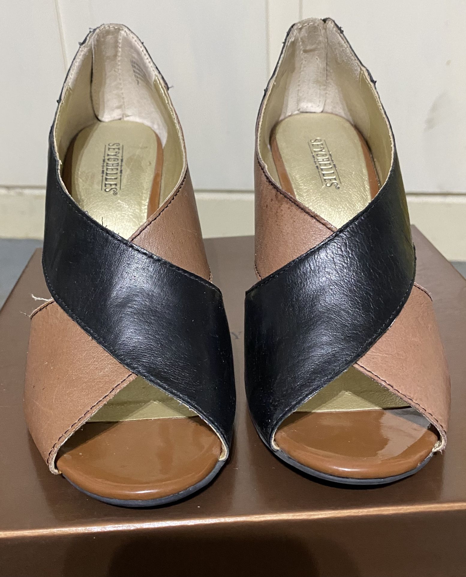 Seychelles Leather Wedge Shoes  Size 7