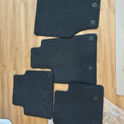 Factory Mats Jeep Grand Cherokee 2022 ** OBO**
