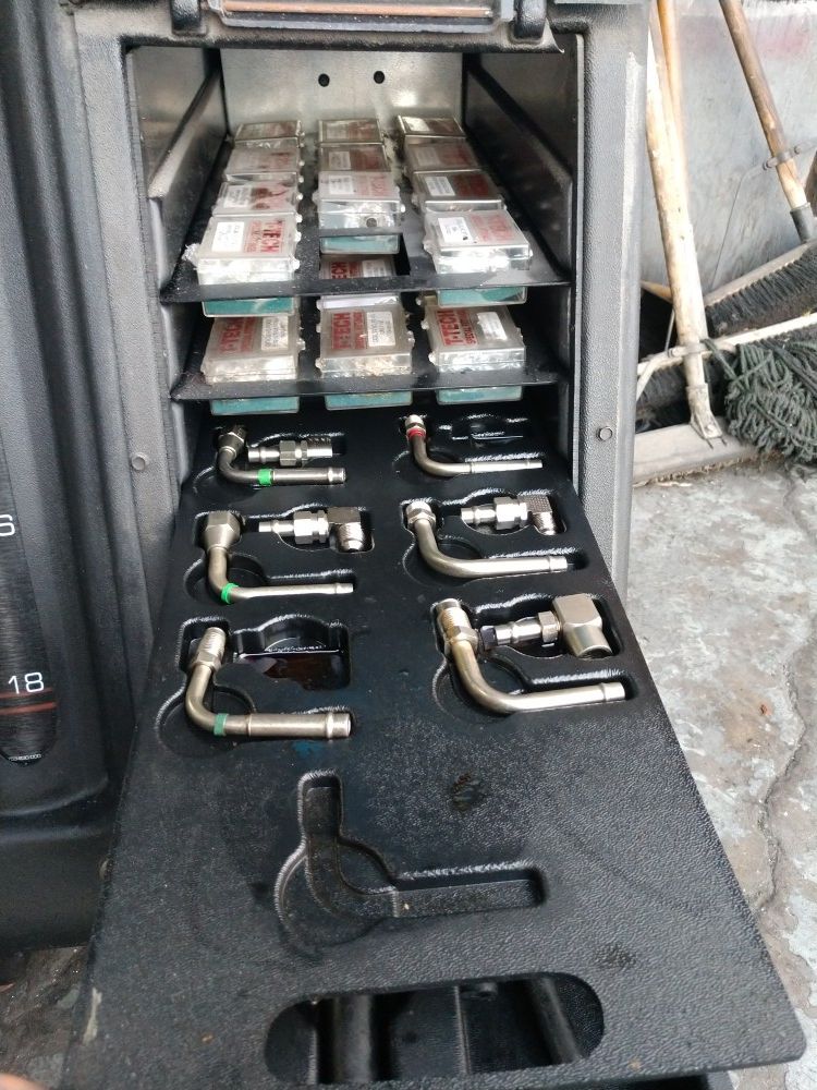 TTECH TT400 TRANSMISSION FLUID EXCHANGE MACHINE FOR TRANS FLUSHING for