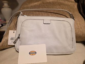 Fossil white Leather Crossbody Bag Shoulder Bag Handbag Purse Bew with $98 tag 9" X 6" X 1"