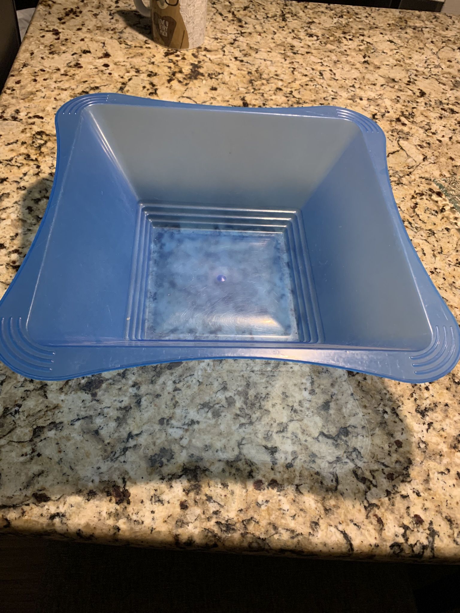 New 14 Inch Square 4 Inches Deep Plastic Serving Bowl, Great For Chips, Etc. Tapered Sides