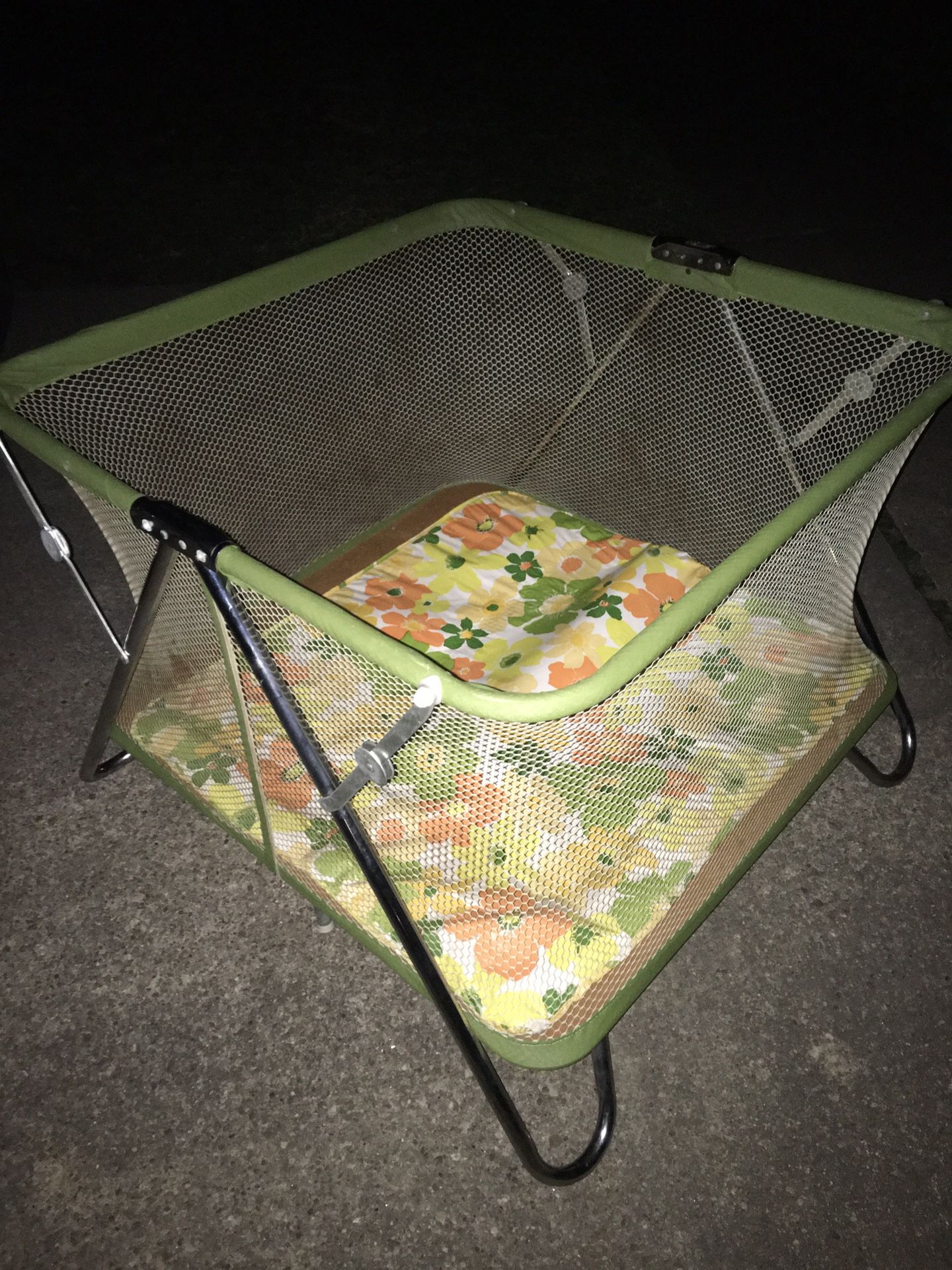 Like New Playpen Fold Up Only $40 Firm