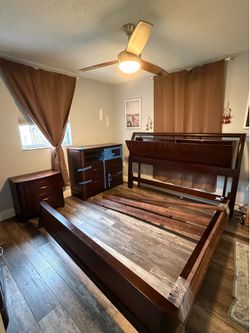 King side bed with matching dressers and night stand