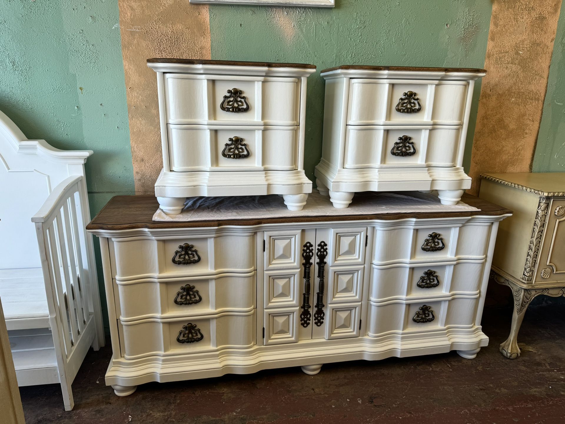 Large Bedroom Furniture Set for Sale in Fresno, CA OfferUp