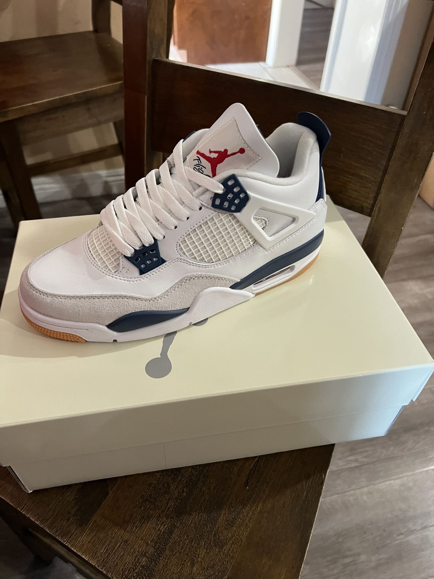 Jordan Men Size 7, 7.5, 8, 10.5, 11, 13