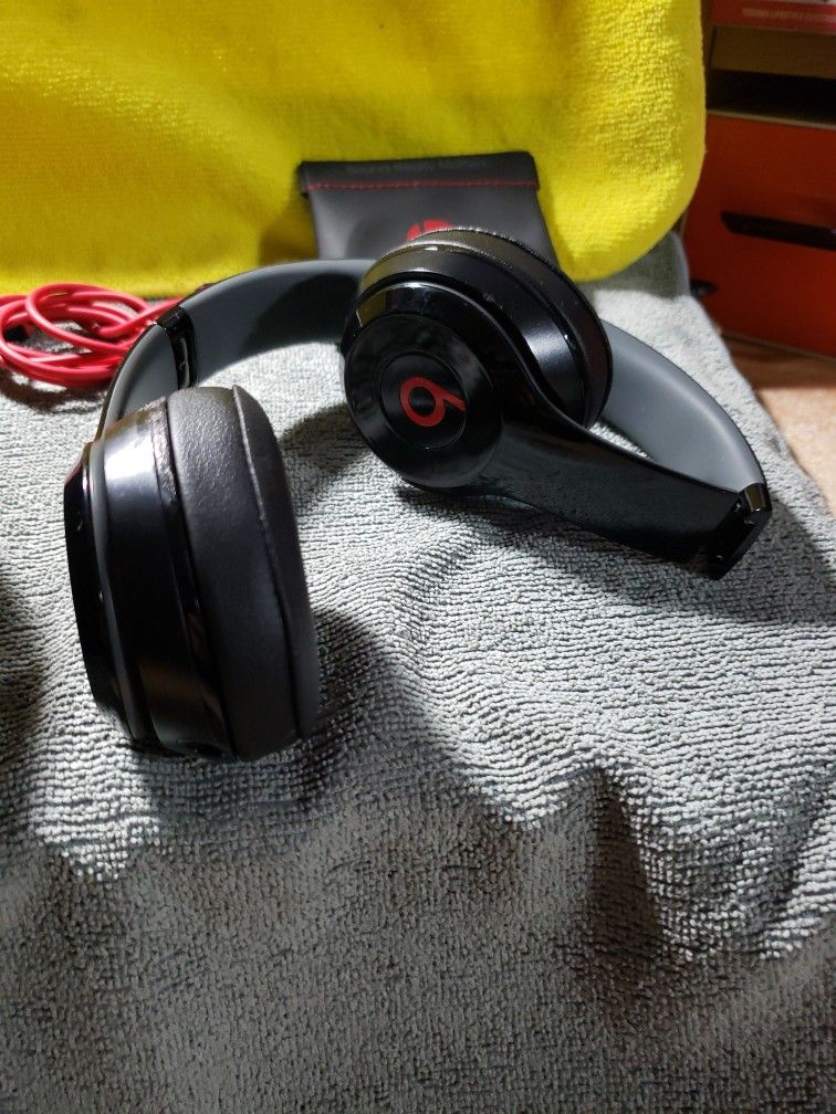 Beats Solo "Wired" Headphones