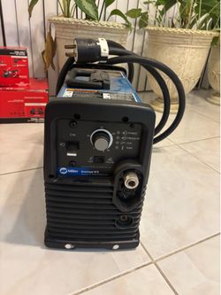 Miller Spectrum 875 Plasma Cutter – XT60 Torch – Excellent Condition