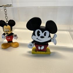 Disney Mickey Mouse Blox Vinyl Figure Funko & keychain 