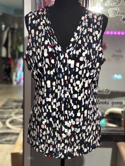 White House black market blouse