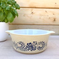 Vintage Pyrex Homestead Casserole Dish