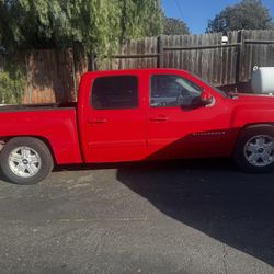 2007 Chevy Silverado 1500 LTZ Crew cab