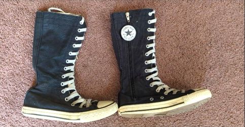 Kids Converse Knee-High Sneakers Size 1 (5 in Adult)