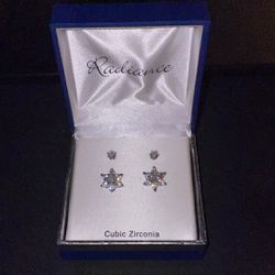 Radiance Star shape + Stud earrings (brand new)