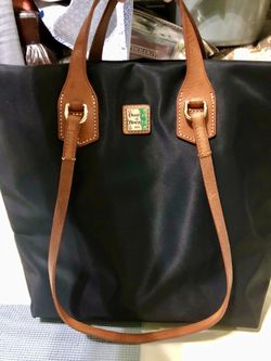 NEW DOONEY AND BOURKE TOTE BAG