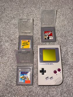Nintendo Game Boy with 3 Games Original OEM