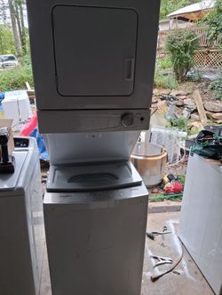 Whirlpool 24" 110v Stackable Washer And Dryer All In One 