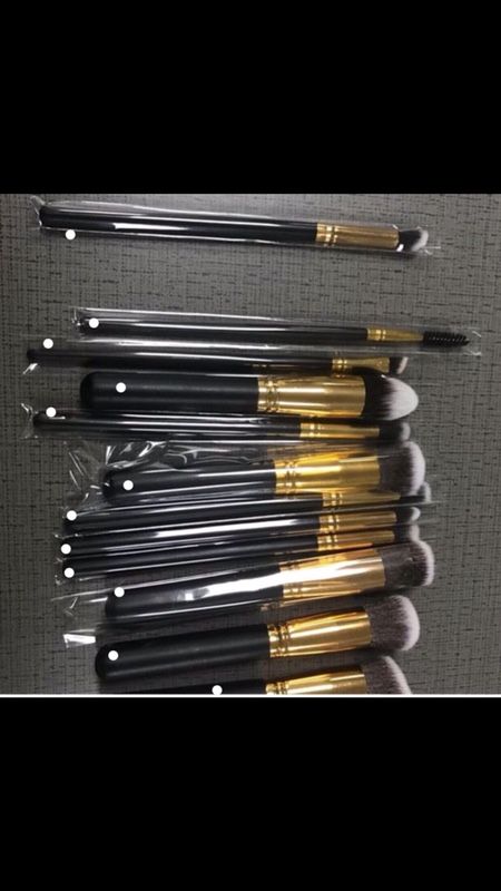 Powder brush/ make up brush