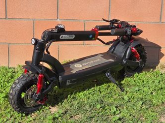Isinwheel GT2 Off-roading e-scooter (NO TRADES)