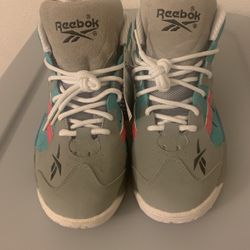 Reebok Hexalite Man’s Basketball Shoes 