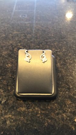 White gold Earrings