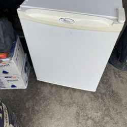 Refrigerator For Dorm