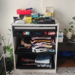 4-Level GLASS TOP Open Front Dresser Island