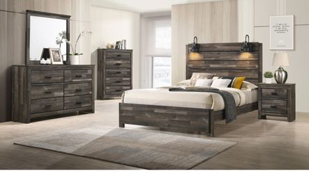 Rustic Style Queen Platform bedroom Set!