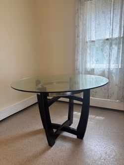 Free Glass Table Pickup
