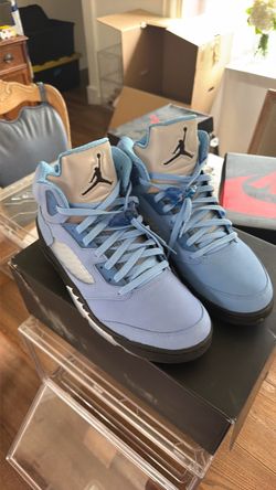 Size 12, Jordan 5 UNC