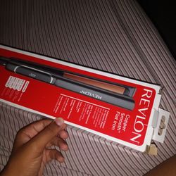 Revlon Hair Straightener 