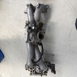 Subaru Ej20 Intake Manifold With Throttle Body Off Of Wrx 2002