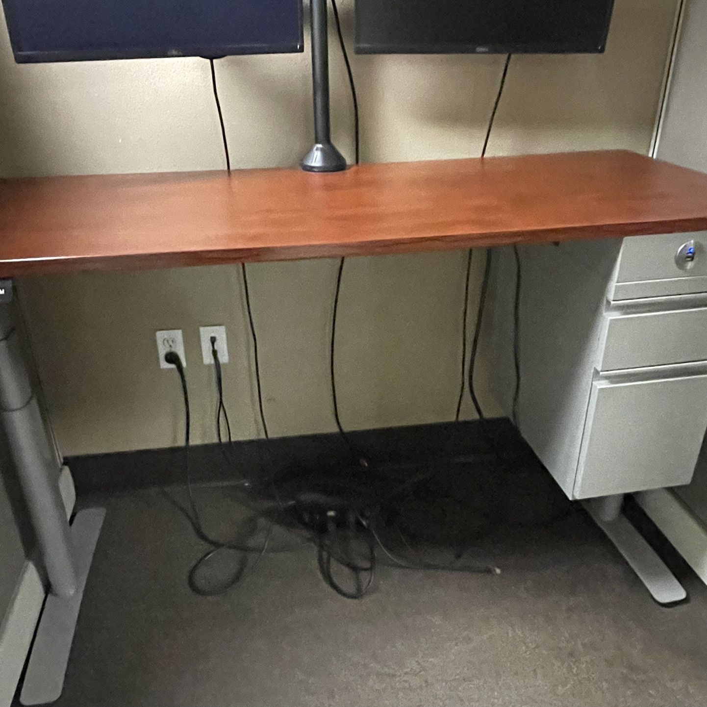 Electronic adjustable Height desk With Drawers