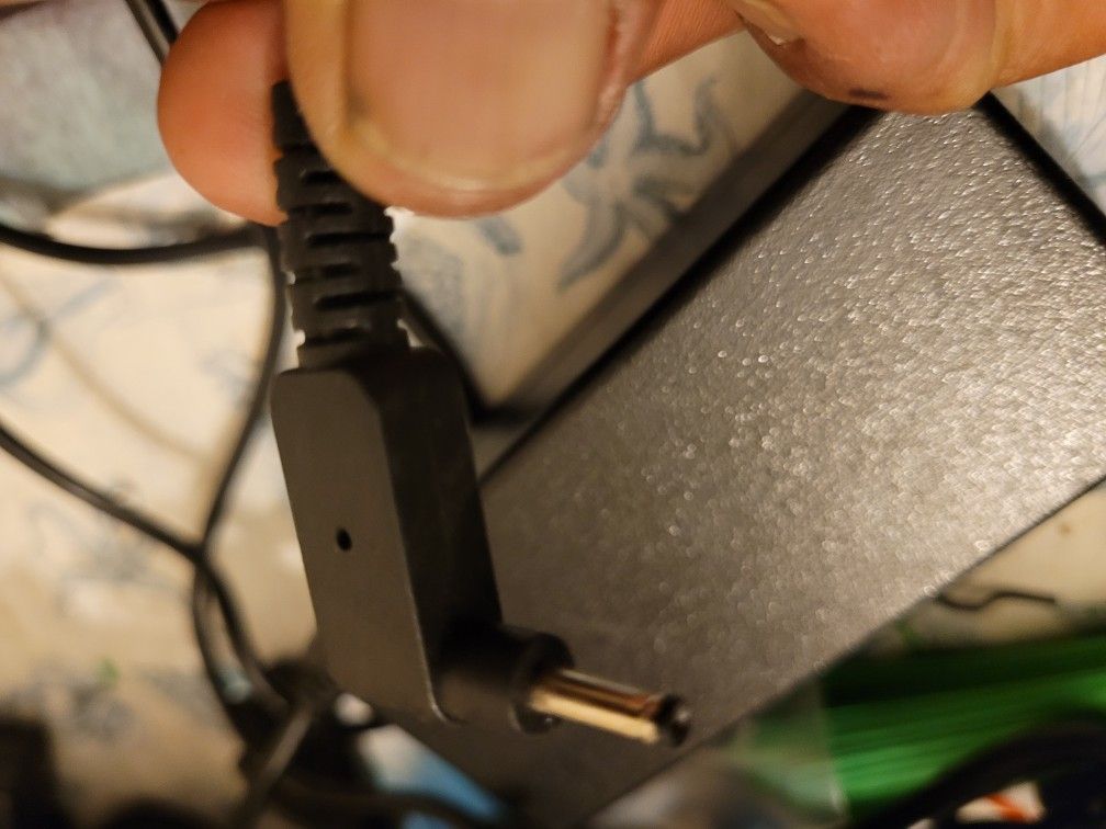 ACER. OR. LENOVO. LAP TOP CHARGER 19 V 3.42 A