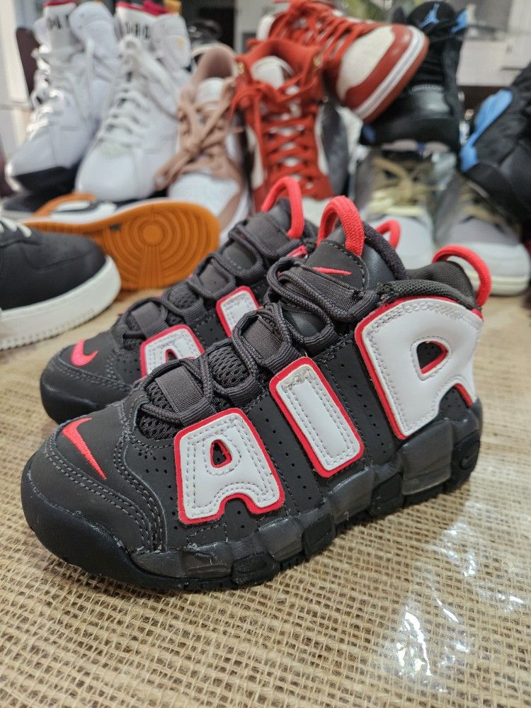 Nike air uptempo falsas sale