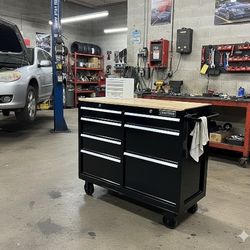NEW CRAFTSMAN 52" 7-Drawer Toolbox Workstation with Powerstrip