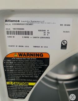 UniMac Heavy-Duty Commercial Electric Dryer — $500