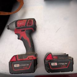 Milwaukee Impact Driver 18v 2 Batterys