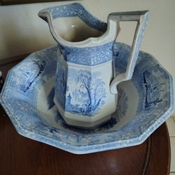 Antique Water Pitcher Made In The Country Of Colombia Ironstone FRISBURG