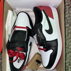 Jordan 1 Low “black Toe”