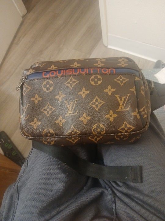 LV Bumbag 